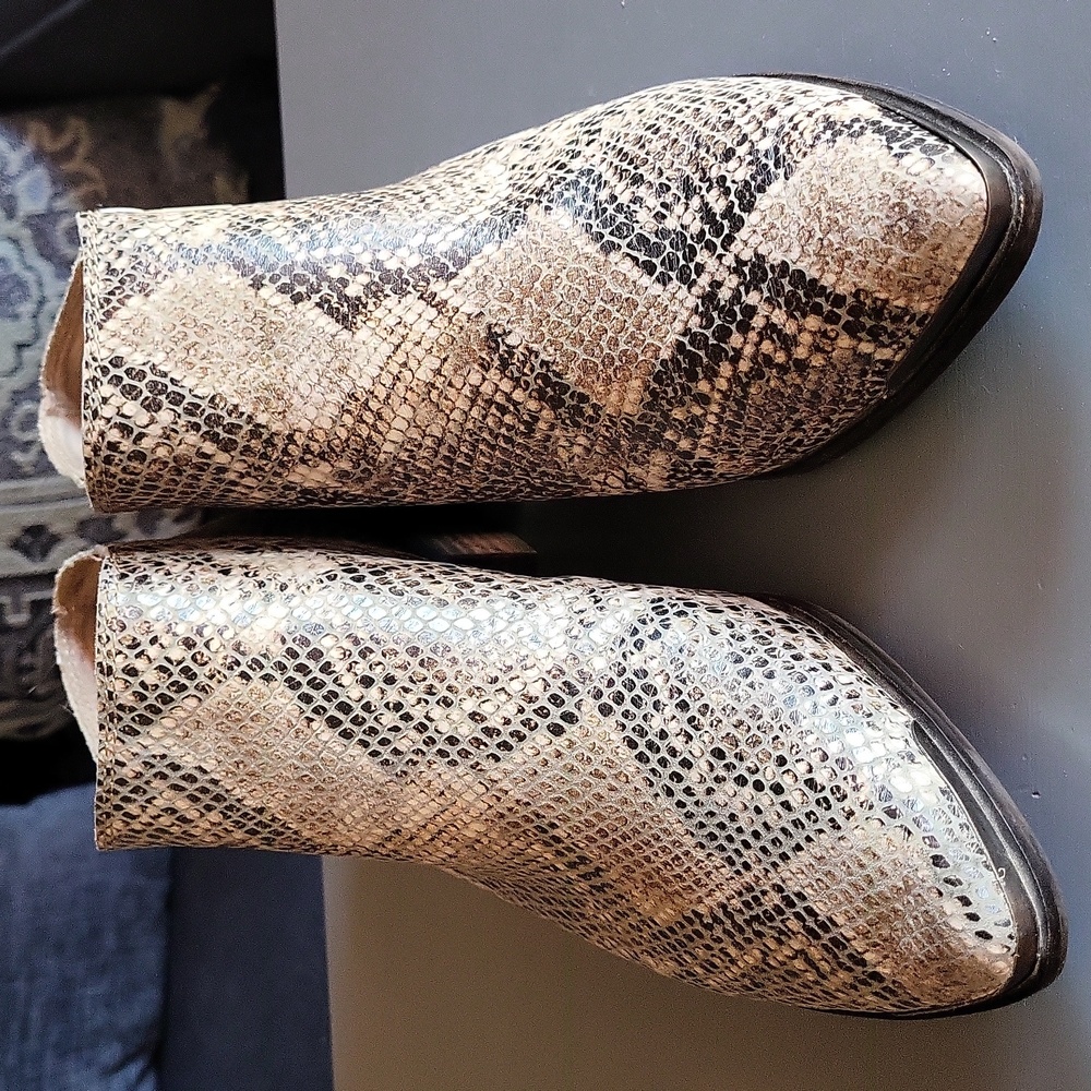 Lucky Brand Snakeskin Ankle Boots WO's 8.5 GUC